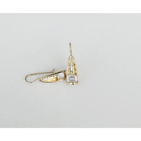 WYSOKIE KOLCZYKI Z CYRKONIĄ O SZLIFIE SZMARAGDOWYM