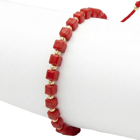 Bransoletka czerwone kamienie jubilerskie na czerwonym rzemyku ze złotymi koralikami pr. 585, 14K
